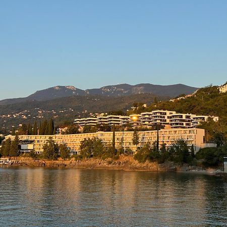Apartments Alyssa Ичичи Экстерьер фото